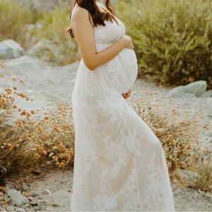 White lace dress. Worn once. In great condition. No tears no stains.